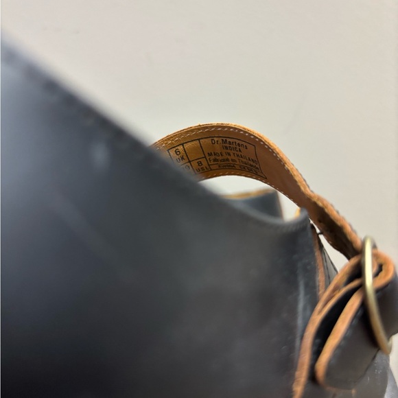 Women’s Dr Martens Mary Jane shoes - Picture 5 of 5